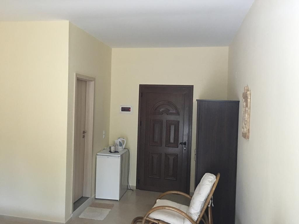 Pension Skala Agios Matthaios  Экстерьер фото